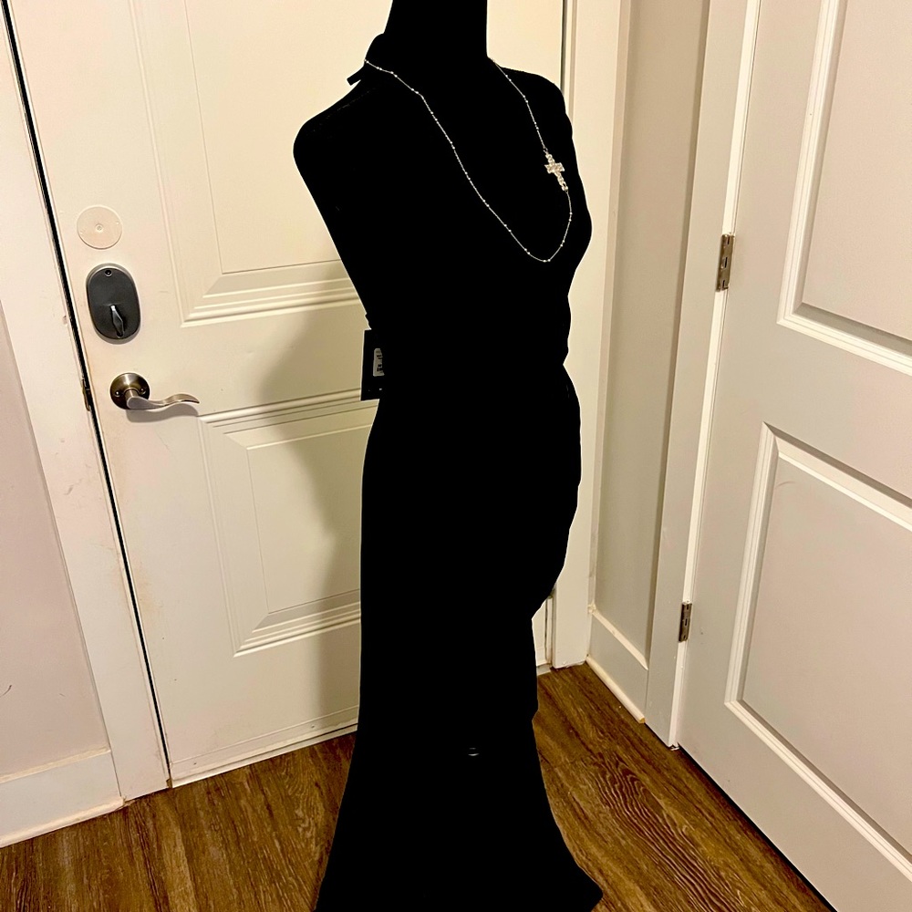 FASHION NOVA - Black Gown